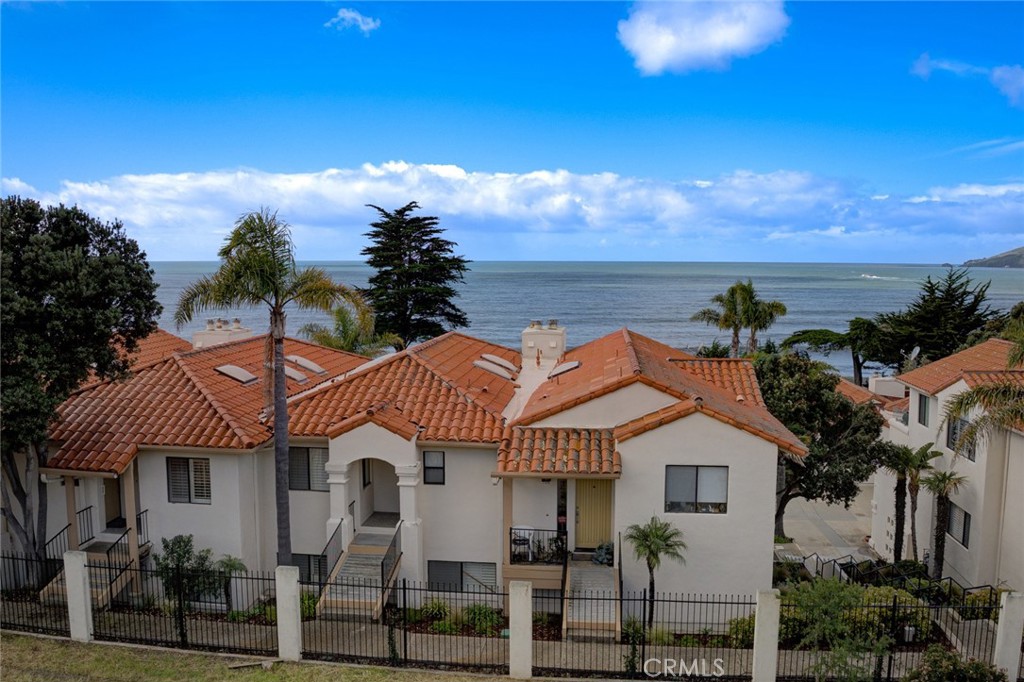 200 Ebb Tide Ct, Pismo Beach, CA 93449