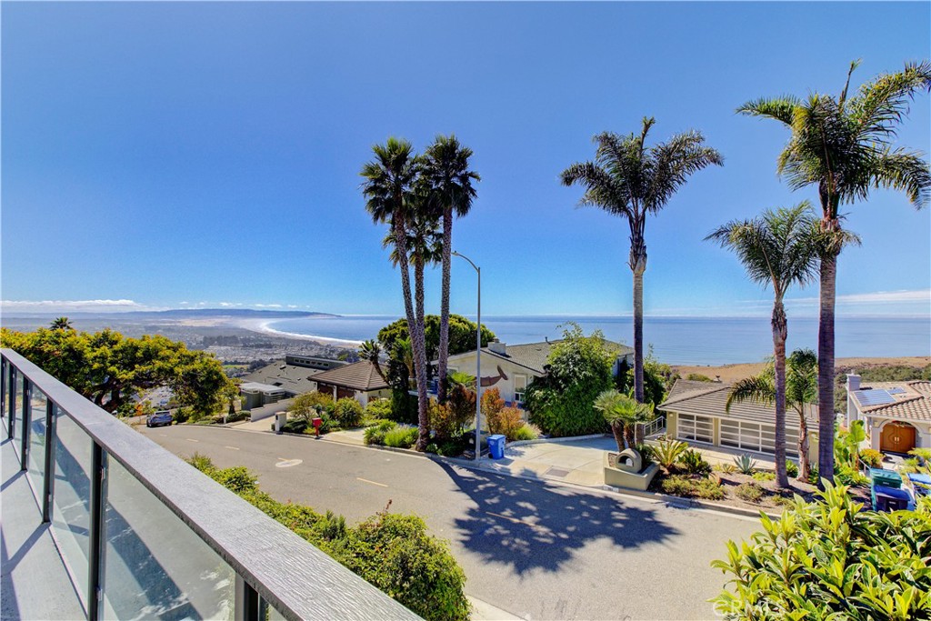 1166 Longview Ave, Pismo Beach, CA 93449