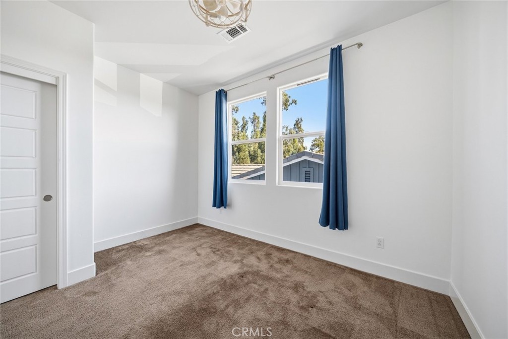 3898 Hayfield Loop, San Luis Obispo, CA 93401