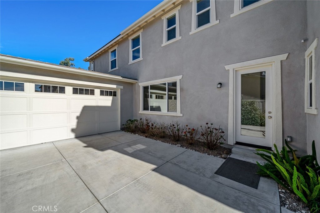 3898 Hayfield Loop, San Luis Obispo, CA 93401