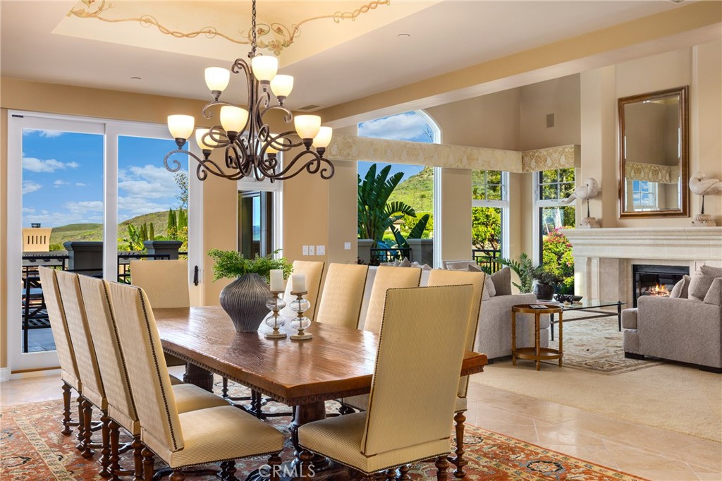 6935 Canada Vista, San Luis Obispo, CA 93401