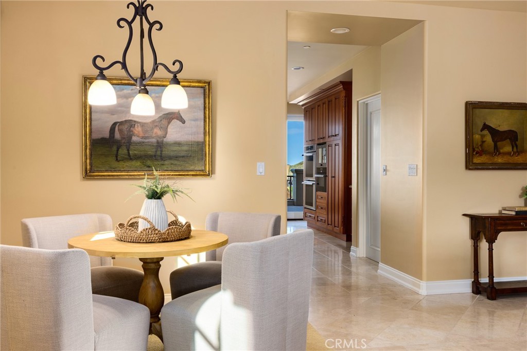 6935 Canada Vista, San Luis Obispo, CA 93401