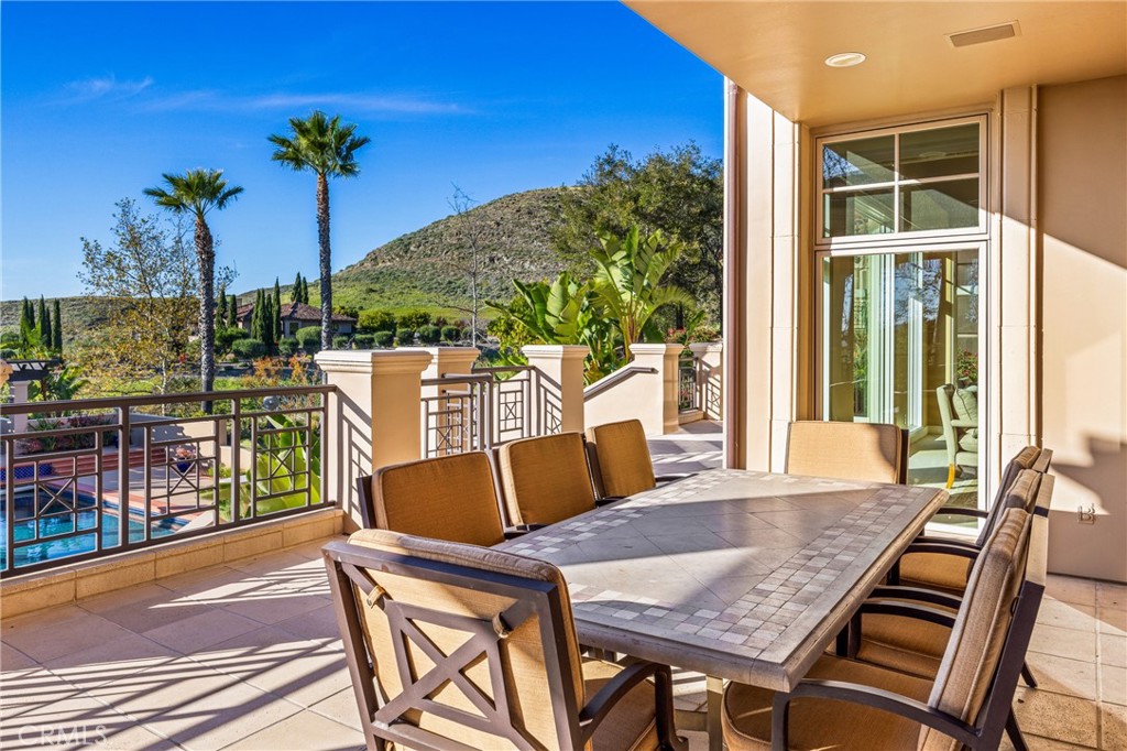 6935 Canada Vista, San Luis Obispo, CA 93401