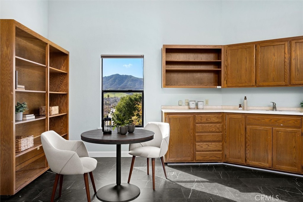 958 Skyline, San Luis Obispo, CA 93405