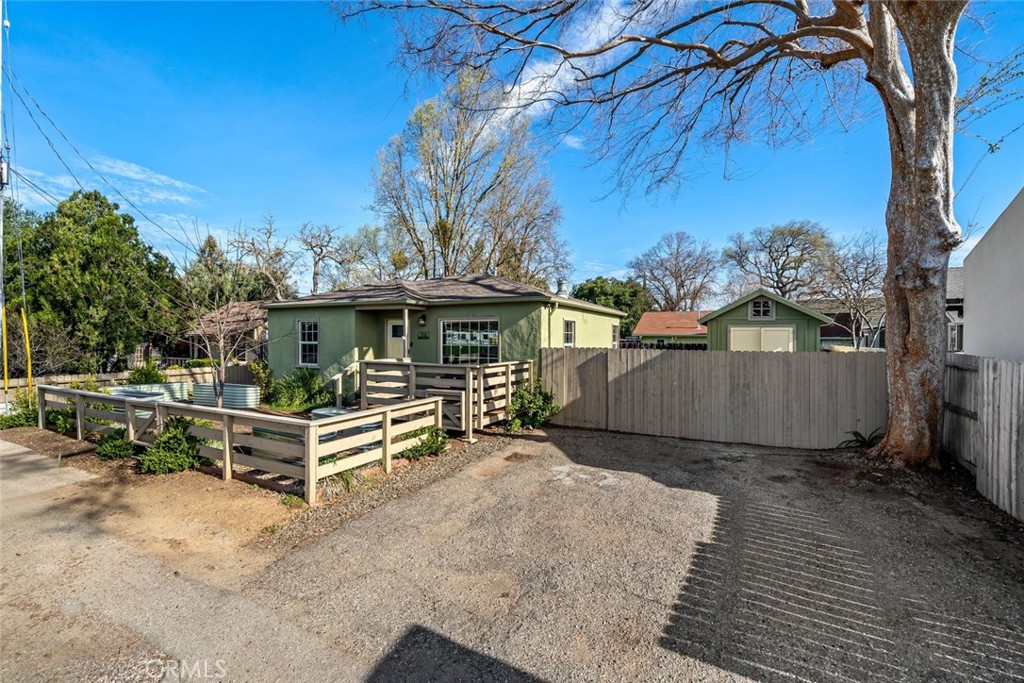 110 8th St, Templeton, CA 93465