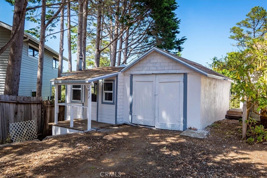 2438 Langton, Cambria, CA 93428
