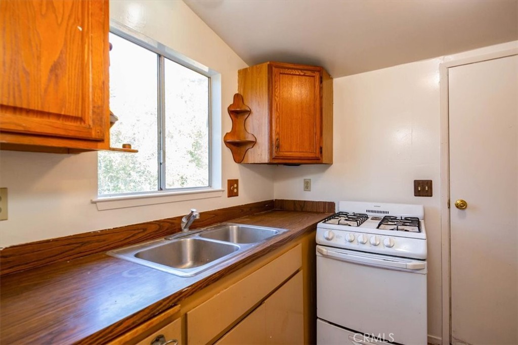 2438 Langton, Cambria, CA 93428