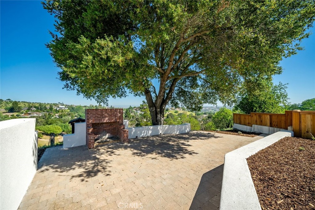 1026 Merry Hill Road, Paso Robles, CA 93446