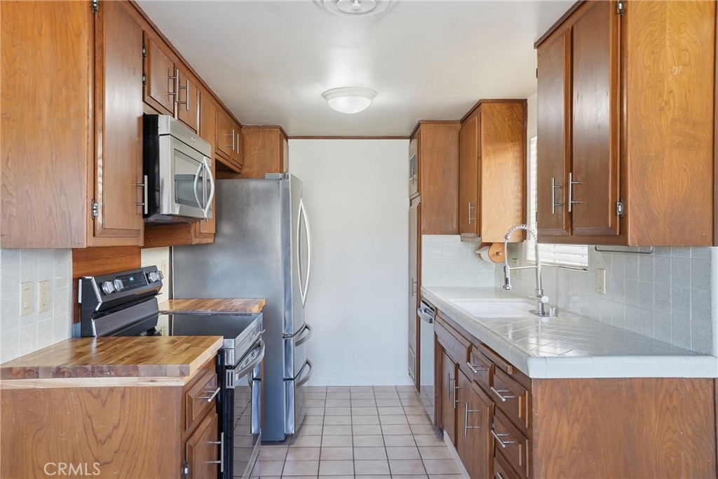 1750 Prefumo Canyon #22, San Luis Obispo, CA 93405