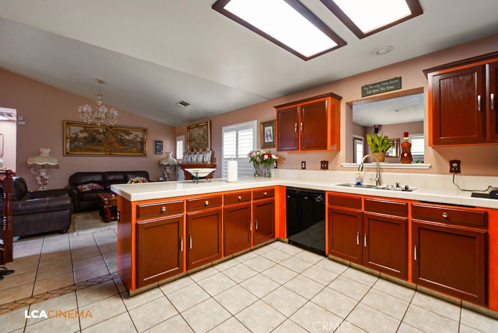 2209 Ruffino Ct., Delano, CA 93215