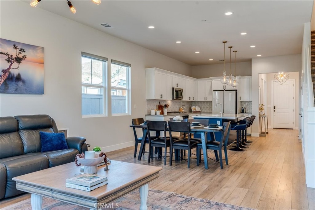 3703 Rock Garden Ln, San Luis Obispo, CA 93401