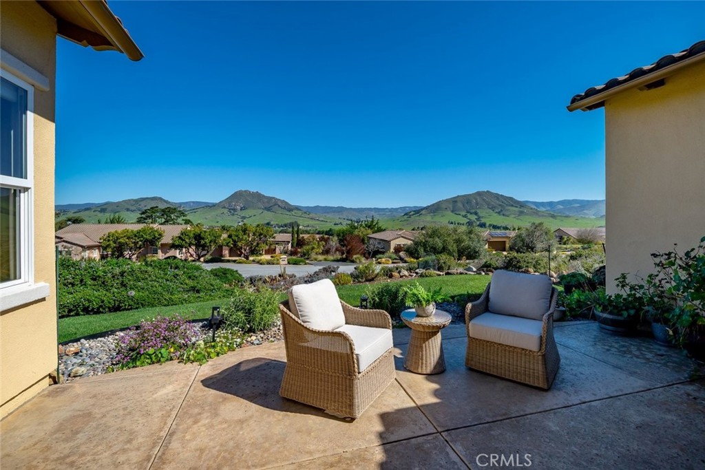 1675 Nasella Lane, San Luis Obispo, CA 93405