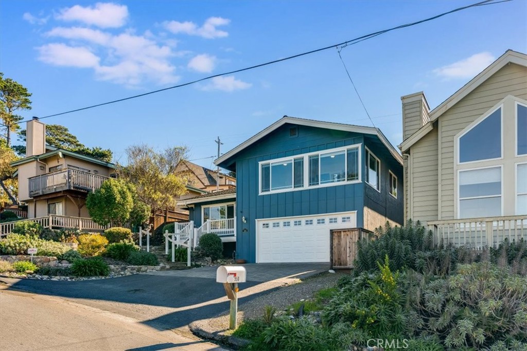 550 Plymouth, Cambria, CA 93428