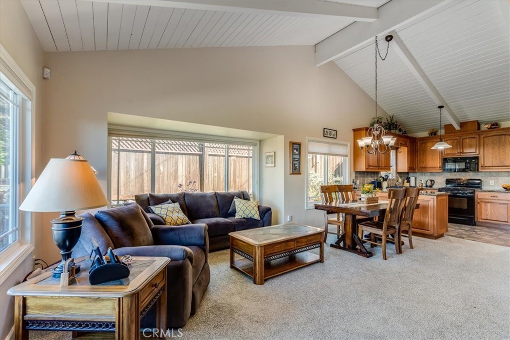 550 Plymouth, Cambria, CA 93428