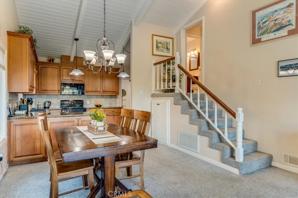 550 Plymouth, Cambria, CA 93428