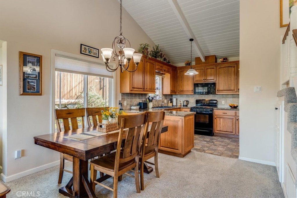 550 Plymouth, Cambria, CA 93428