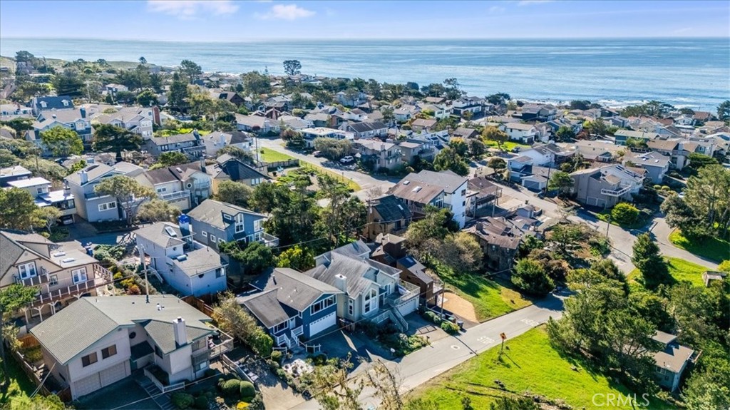 550 Plymouth, Cambria, CA 93428