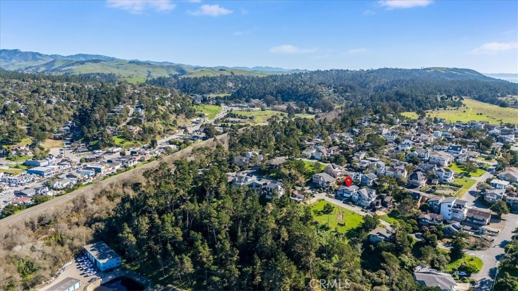 550 Plymouth, Cambria, CA 93428