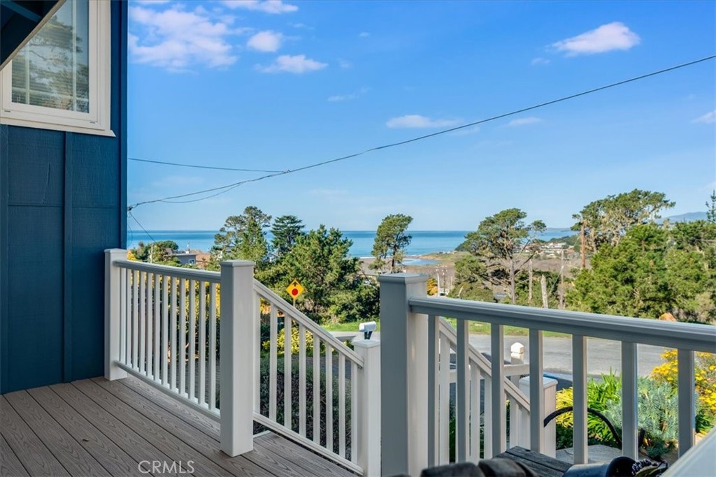 550 Plymouth, Cambria, CA 93428