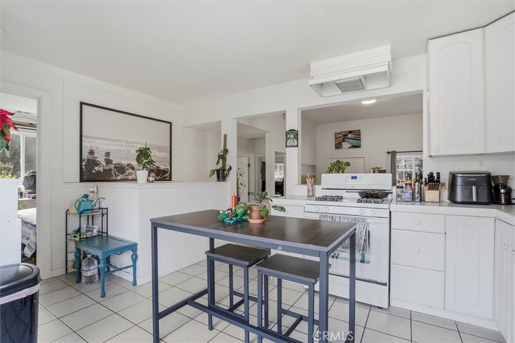 3204 Rockview Pl, San Luis Obispo, CA 93401