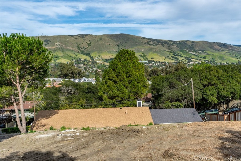 3291 Rockview Pl, San Luis Obispo, CA 93401