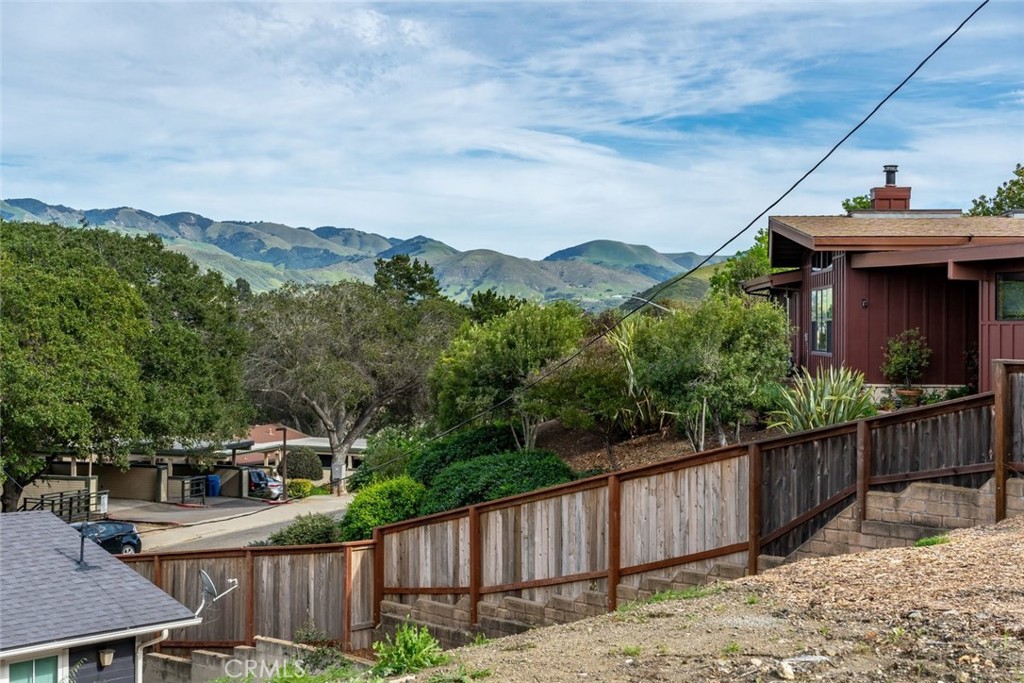 3291 Rockview Pl, San Luis Obispo, CA 93401