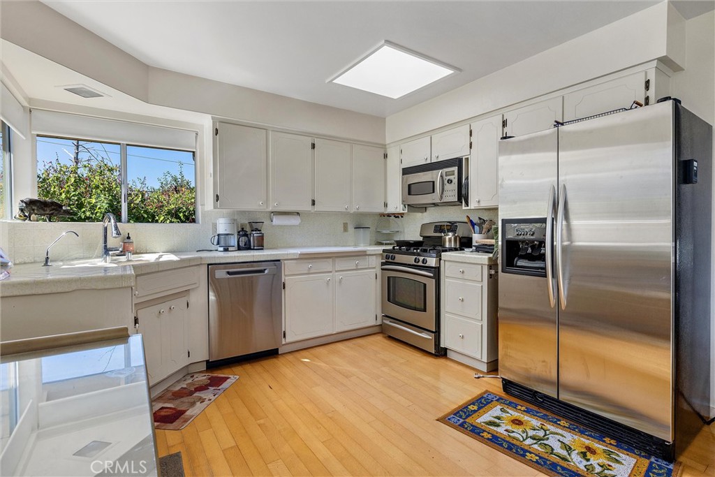 1909 Pineridge, Cambria, CA 93428