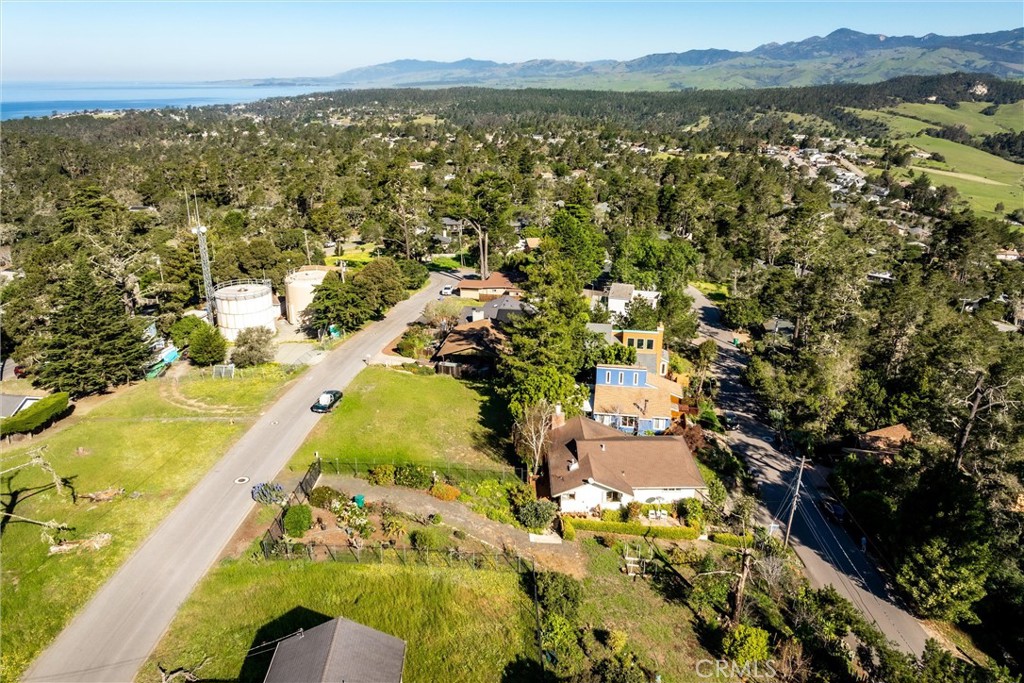 1909 Pineridge, Cambria, CA 93428