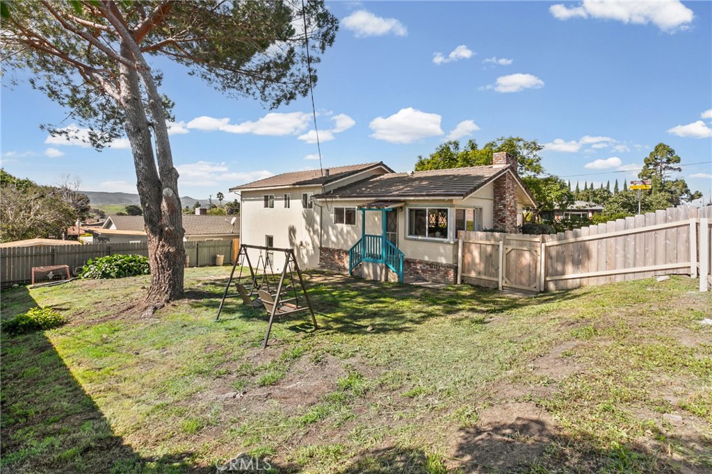 1415 Smith, San Luis Obispo, CA 93401