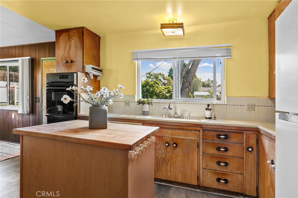 1415 Smith, San Luis Obispo, CA 93401