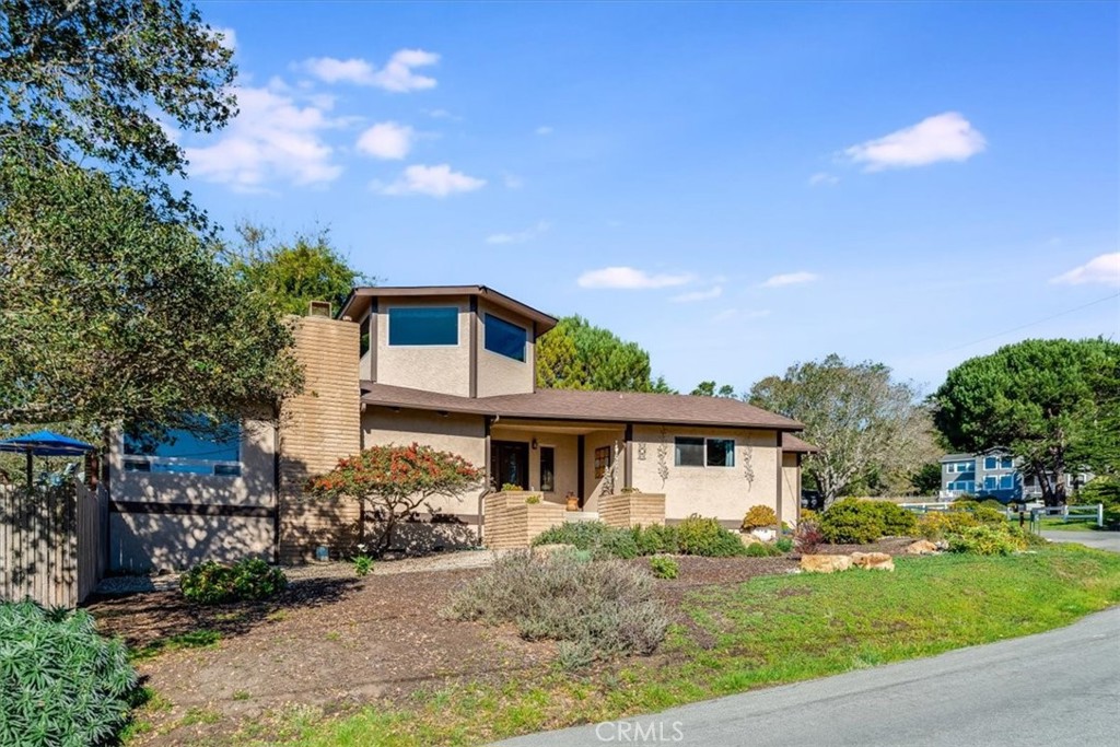 679 Orlando, Cambria, CA 93428