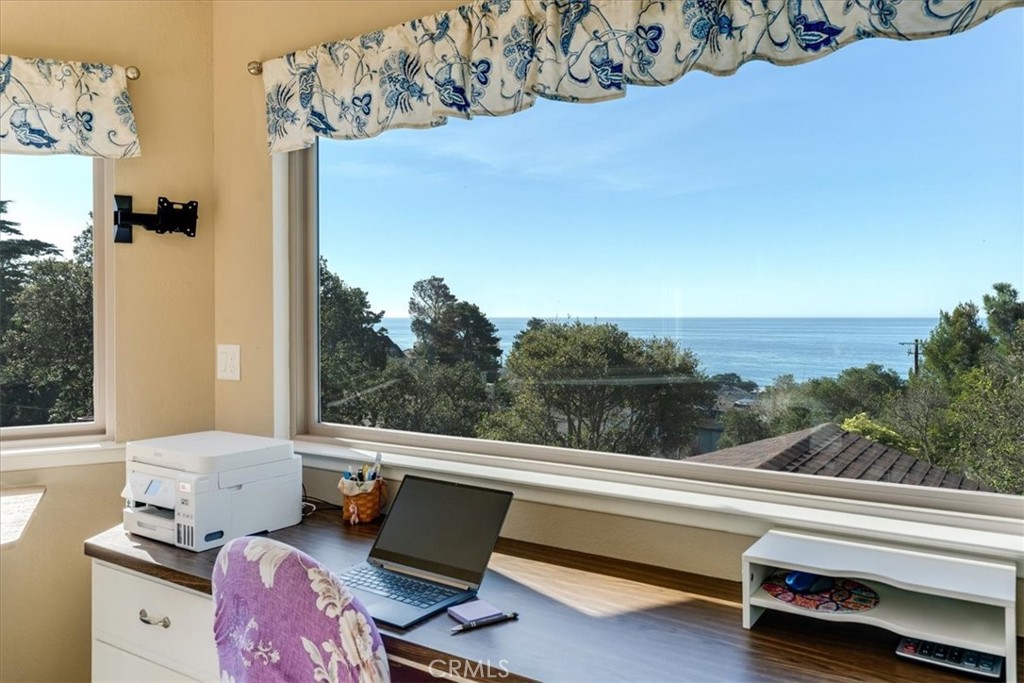 679 Orlando, Cambria, CA 93428