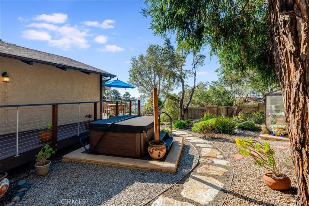 679 Orlando, Cambria, CA 93428