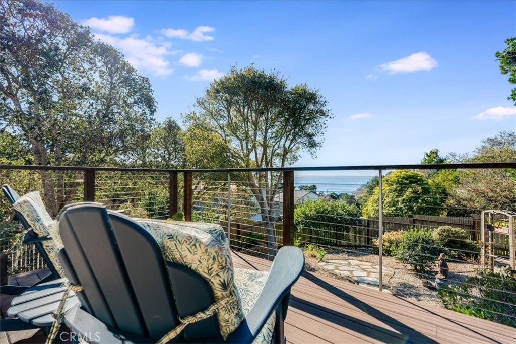 679 Orlando, Cambria, CA 93428