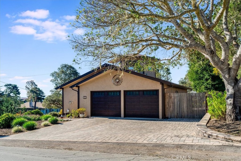 679 Orlando, Cambria, CA 93428