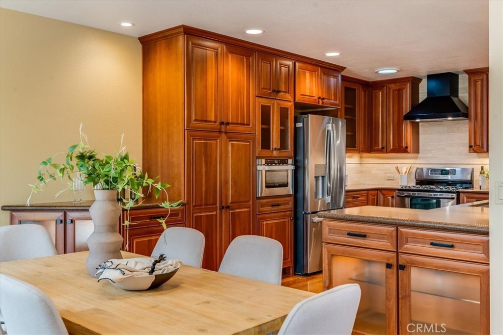 3930 Hollyhock Way, San Luis Obispo, CA 93401