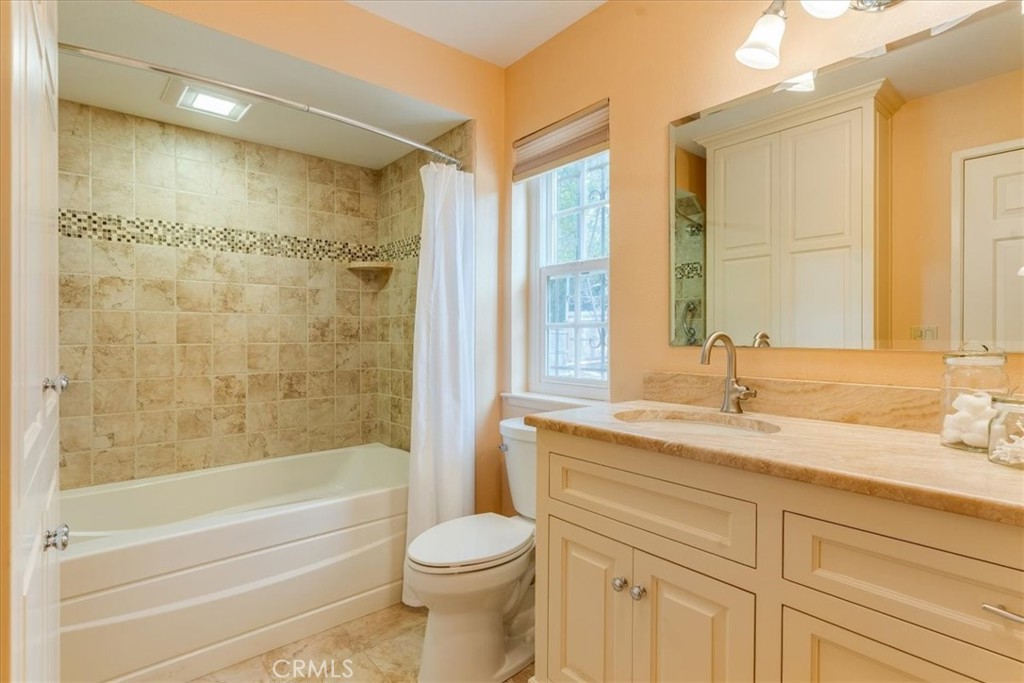 3930 Hollyhock Way, San Luis Obispo, CA 93401