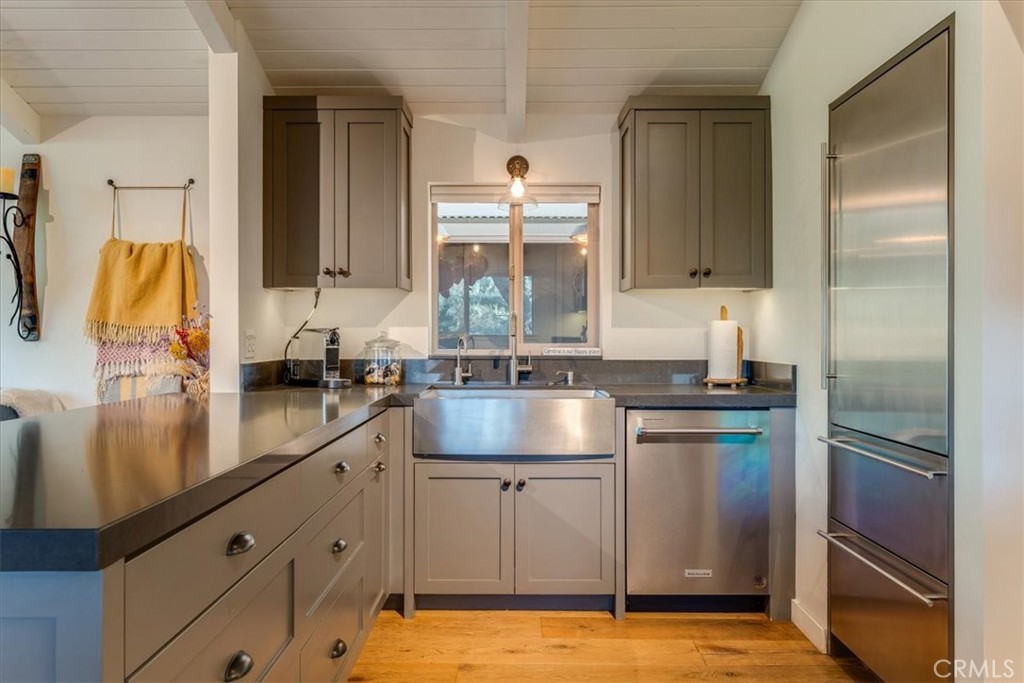 2195 Wilton, Cambria, CA 93428