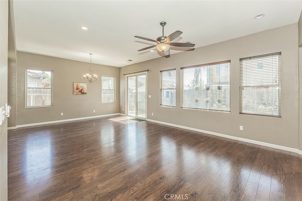 7357 E Redlands, Fresno, CA 93737