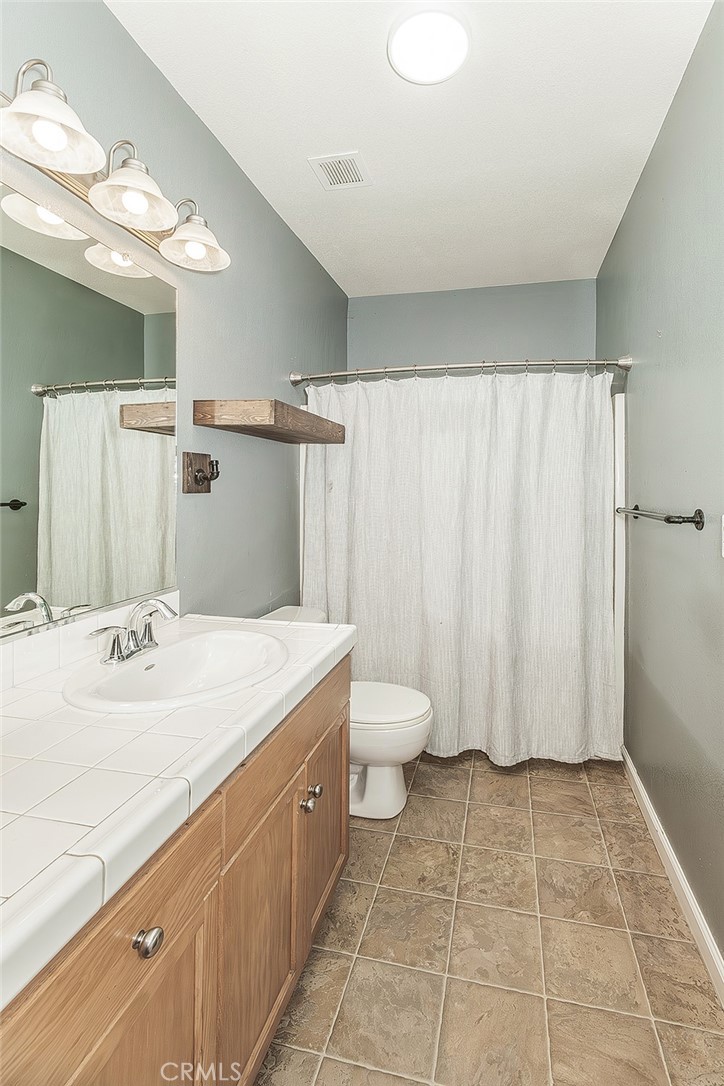 7357 E Redlands, Fresno, CA 93737