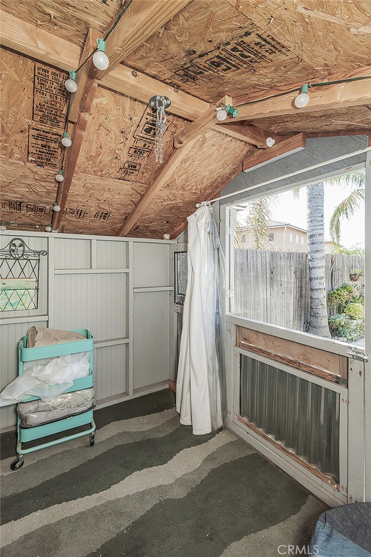 7357 E Redlands, Fresno, CA 93737