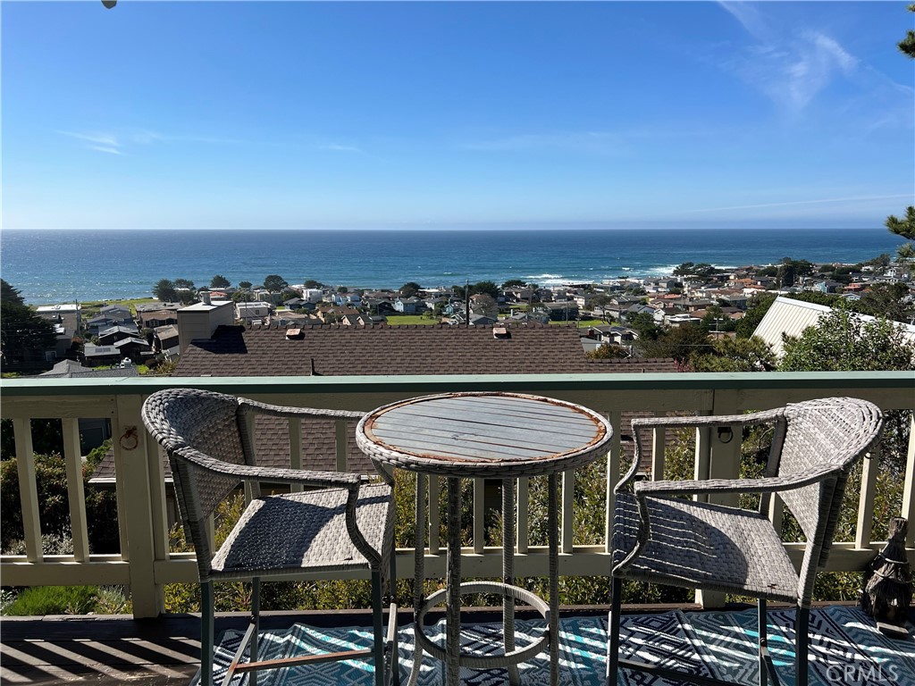 1833 Ogden Dr, Cambria, CA 93428