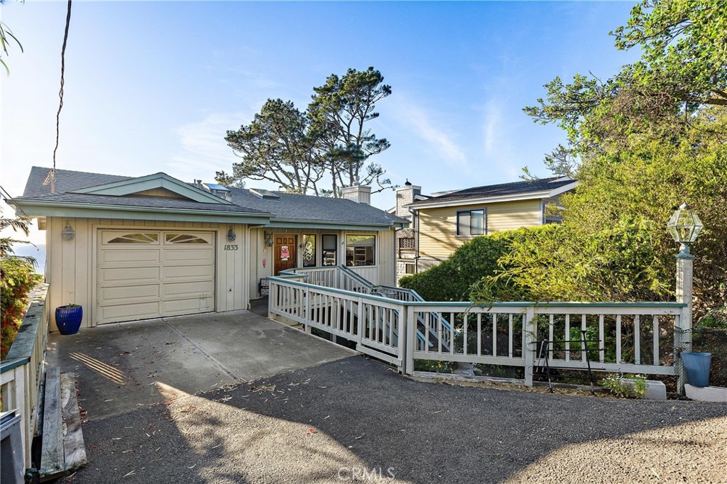 1833 Ogden Dr, Cambria, CA 93428