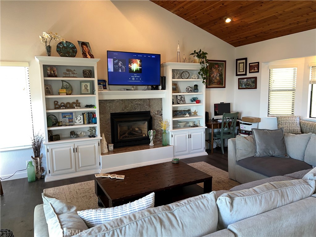 1833 Ogden Dr, Cambria, CA 93428