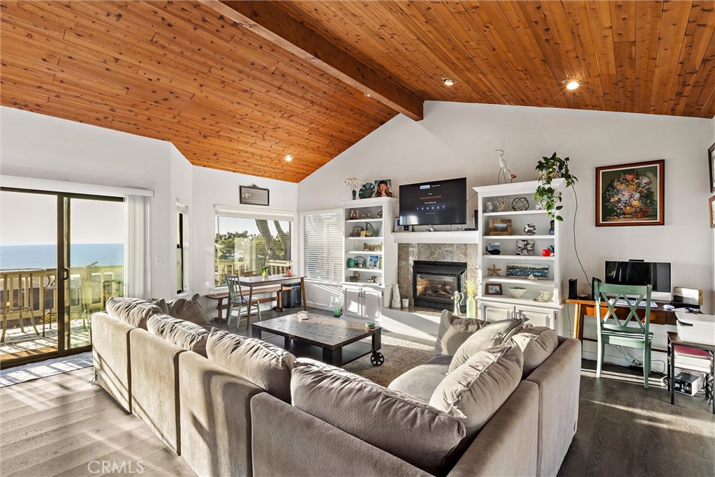 1833 Ogden Dr, Cambria, CA 93428