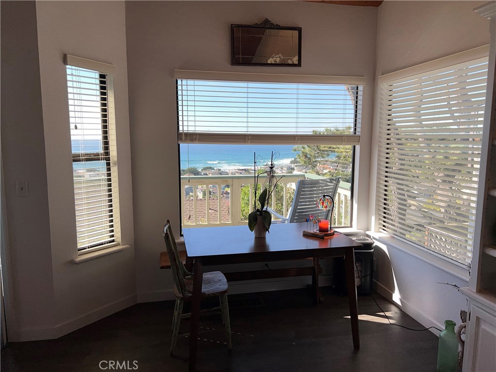 1833 Ogden Dr, Cambria, CA 93428