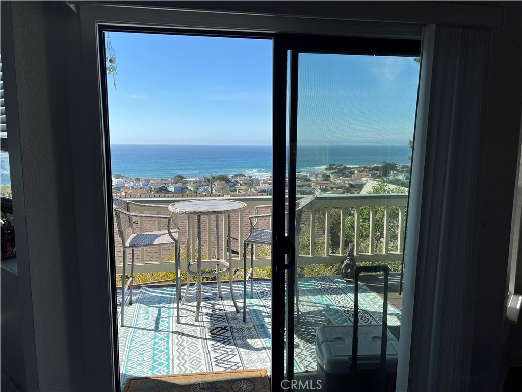 1833 Ogden Dr, Cambria, CA 93428