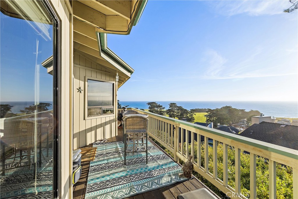 1833 Ogden Dr, Cambria, CA 93428