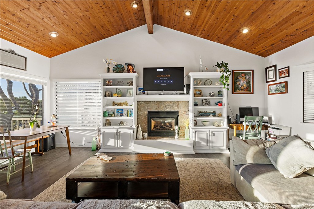 1833 Ogden Dr, Cambria, CA 93428