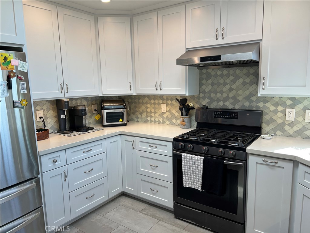 1833 Ogden Dr, Cambria, CA 93428